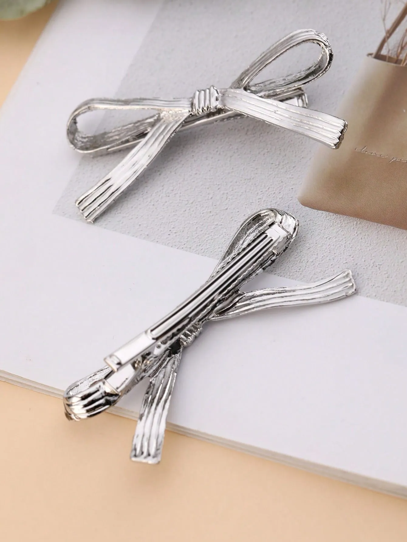 2pcs/Set Metallic Bow Hair Clips for Women Barrette Styling Hair Accessories