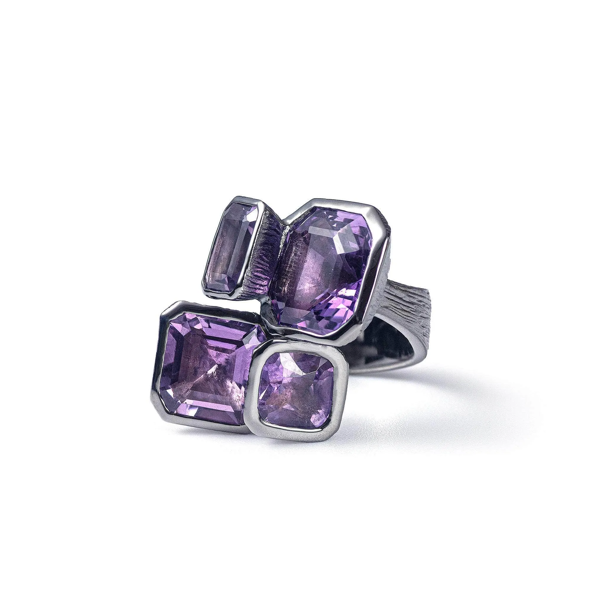 Acan Amethyst Ring