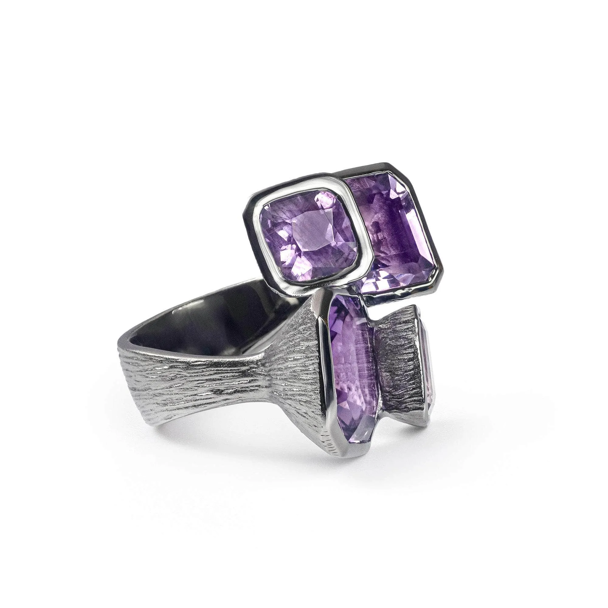 Acan Amethyst Ring