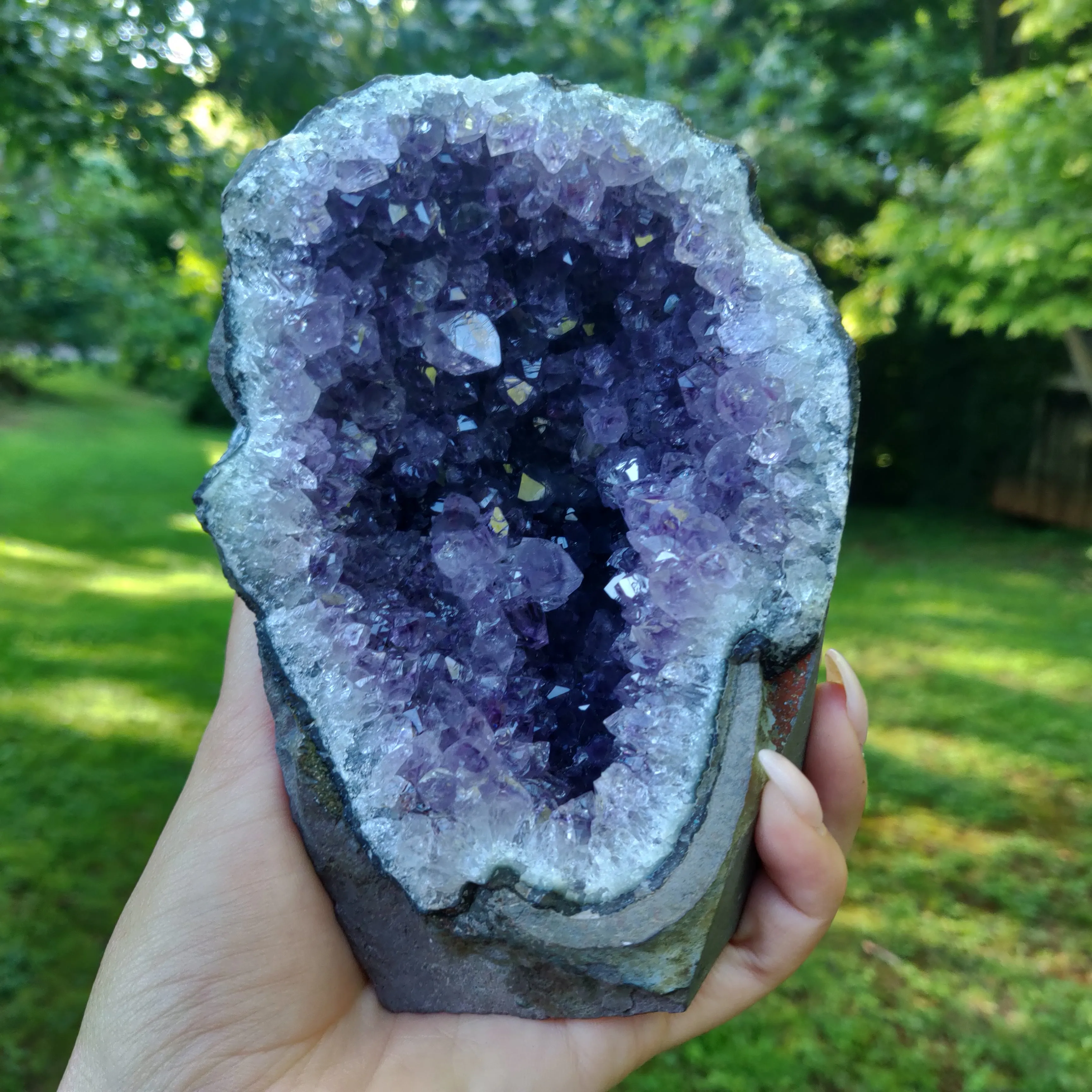 Amethyst Geode Free Form, Cut Base (#34)