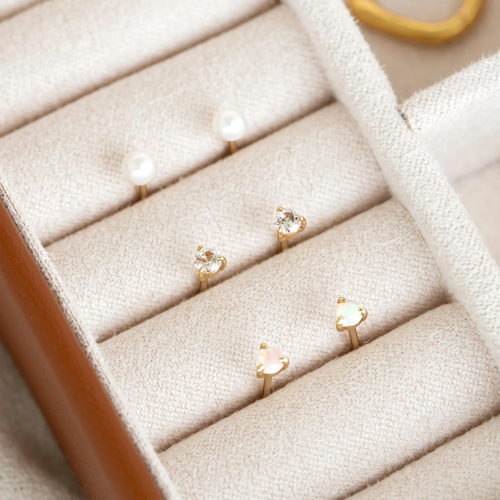 April Birthstone Stud Earrings 14k Gold - White Sapphire