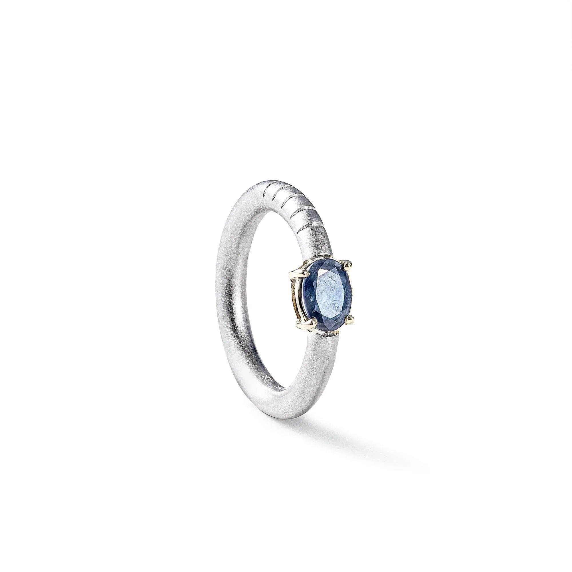 Ariadne Blue Sapphire Ring (White Rhodium)