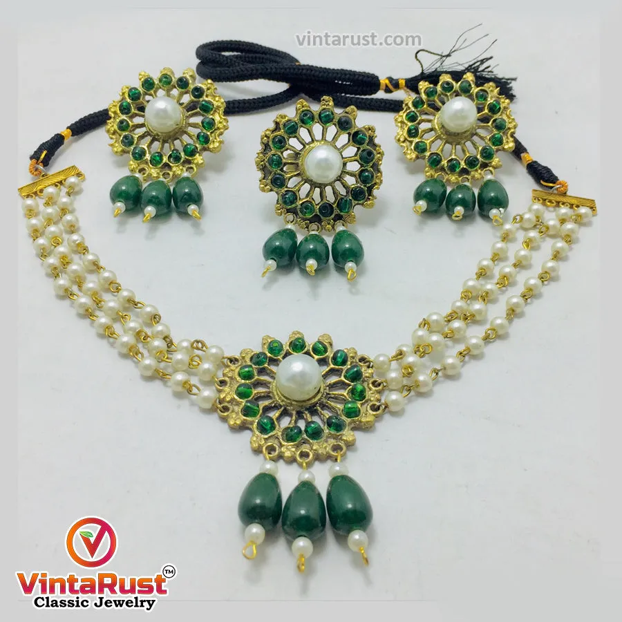 Green Stone and White Pearls Jewelry Set