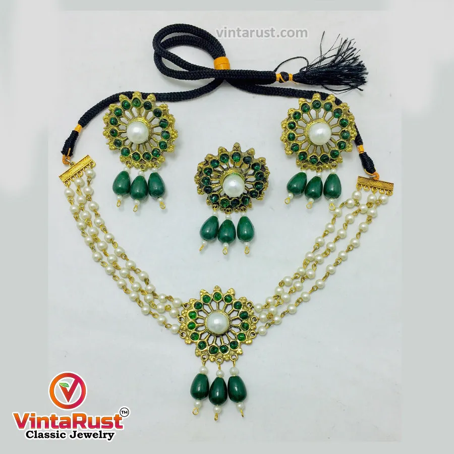 Green Stone and White Pearls Jewelry Set