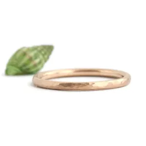 LINA 14k Hammered Yellow Gold Band