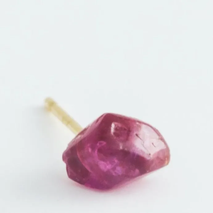 Rough stone ruby stud