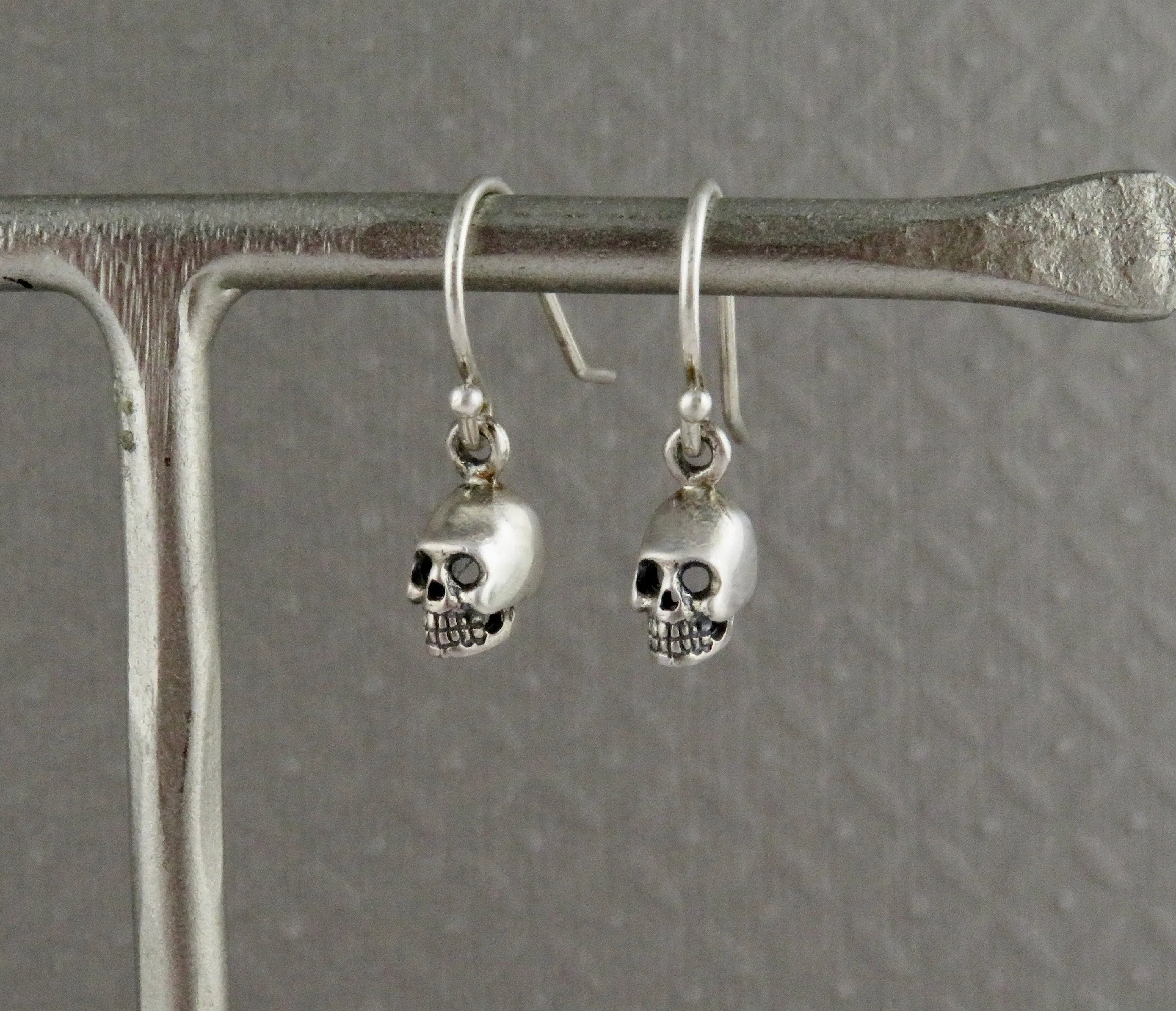 Tiny Skull Earrings - Silver