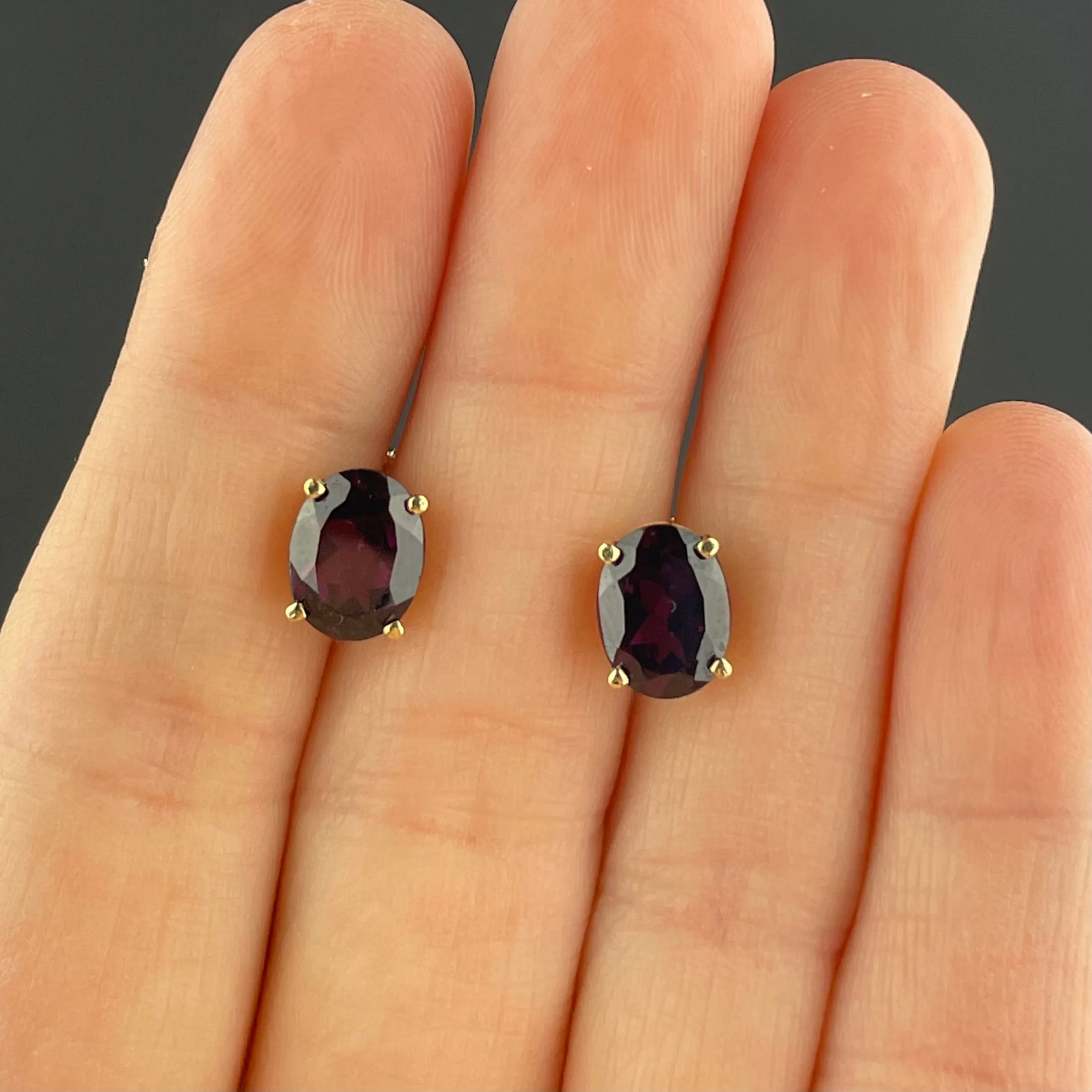 Vintage 14K Gold Amethyst Stud Earrings