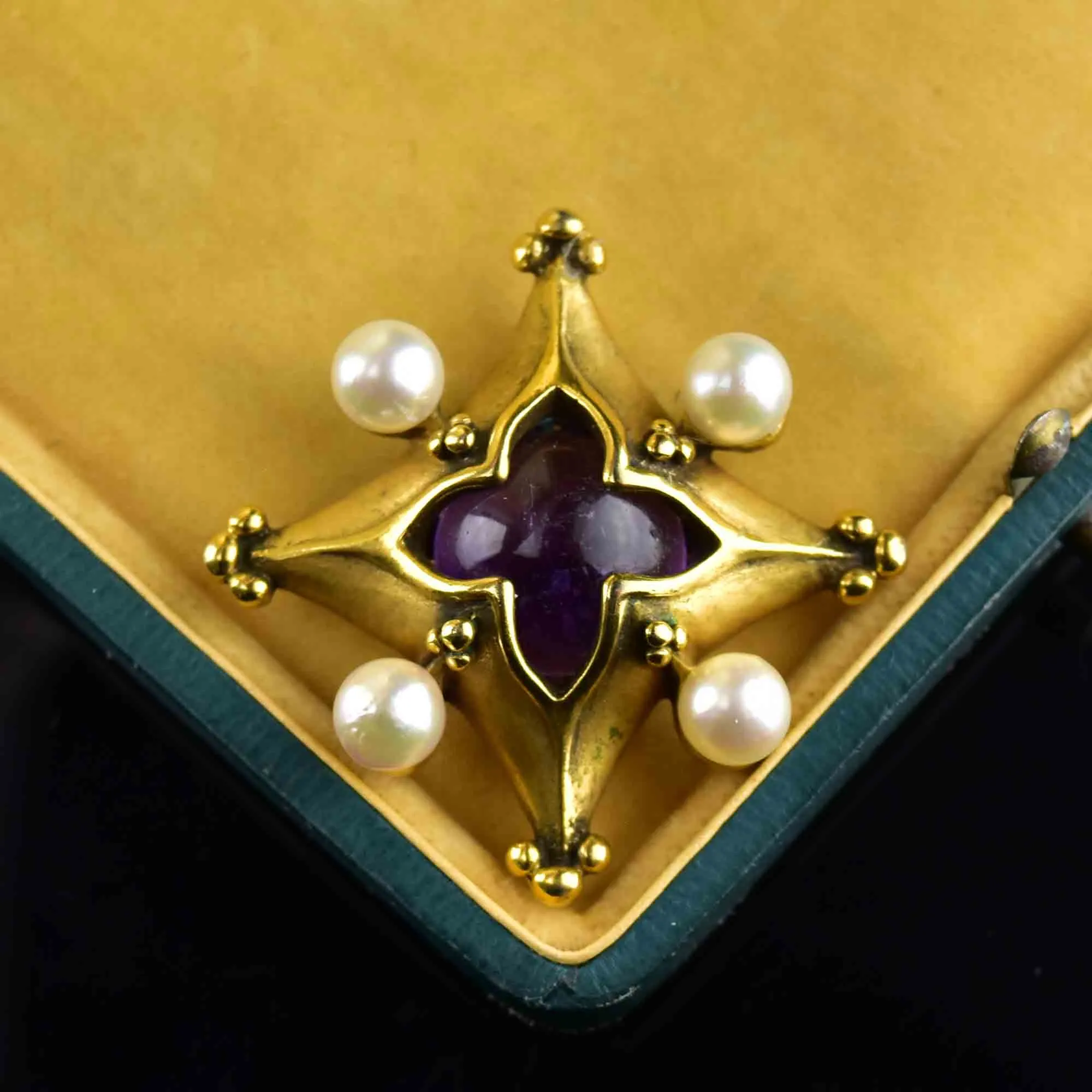 Vintage Quatrefoil Amethyst Pearl Brooch